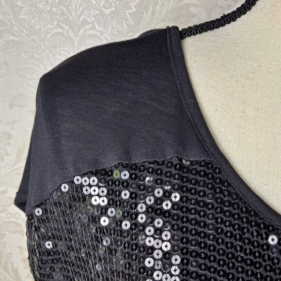 Metaphor Size Medium Black T-shirt with Black Sequin Front Cap Sleeve NWOT - Picture 3 of 11
